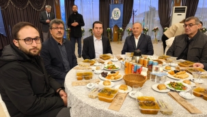 Başkan Tavlı, Gençlerle Gönül Sofrasında Buluştu