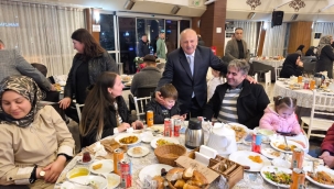 Başkan Tavlı Şehit Aileleri ve Gazilerle Gönül Sofrasında Buluştu