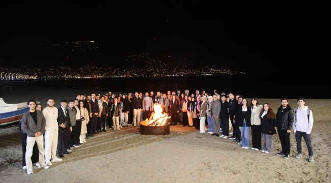 "Gençlik Ödülü" Sahibi Başkan Güler, Gençlerle İftarda Buluştu