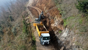 Gülyalı'da Yollar Genişletiliyor