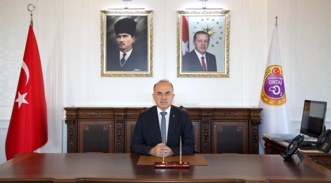 Vali Erol: "Çanakkale Zaferi Rehber Gibi Yol Göstermektedir"