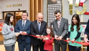 Vali Erol, "Destanın İki Yakası" Adlı Resim Sergisinin Açılışını Yaptı