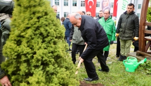 Vali Erol, Fidan Dikim Törenine Katıldı