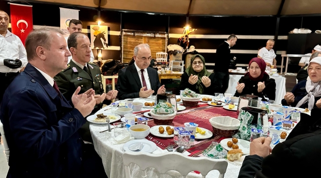 Vali Erol, Şehit Aileleri ve Gazilerle İftar Yemeğinde Buluştu