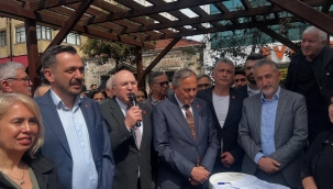 CHP Ünye, Bayramı Meydanda Kutladı