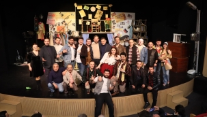 "Kahvede Şenlik Var" Obbkt Sahnesinde