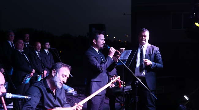 Canik Okulları'ndan Muhteşem 19 Mayıs ve 42. Kuruluş Yıldönümü Kutlaması