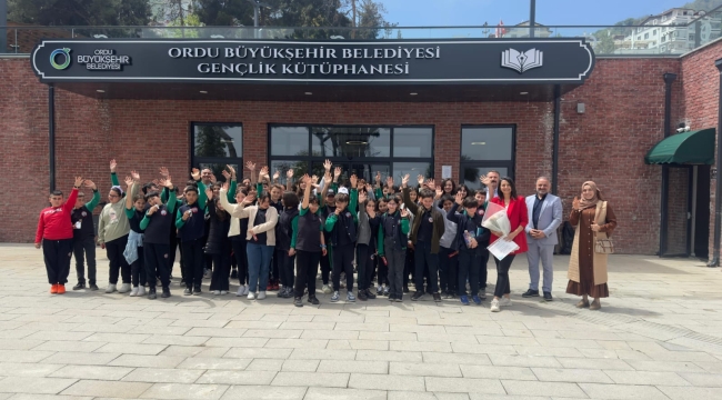 Kirazlimanı Gençlik Kütüphanesi Söyleşilere Ev Sahipliği Yapmaya Başladı