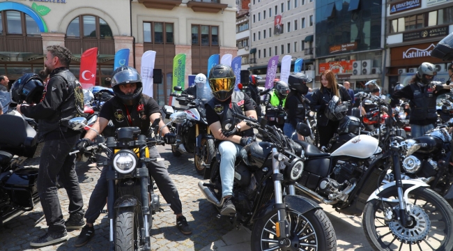 Motosiklet Tutkunları Bir Araya Geldi