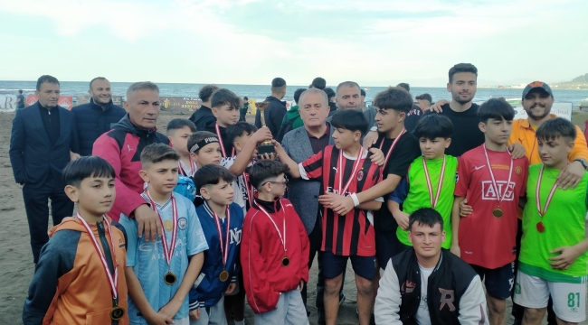 Şehit Gökhan Demir Futbol Turnuvasında Şampiyon Bayramca