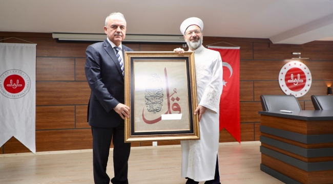 Vali Erol, Diyanet Akademisinde Düzenlenen Programa Katıldı