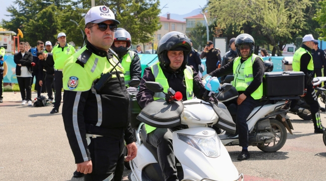 Vali Erol, Trafik Haftası Kapsamında Yapılan Etkinliğe Katıldı