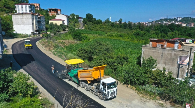 Büyükşehir'den Yunus Emre'ye Sıcak Asfalt