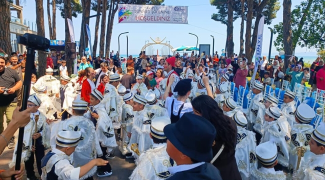 Ünye'de Geleneksel Sünnet Şöleni Coşkusu