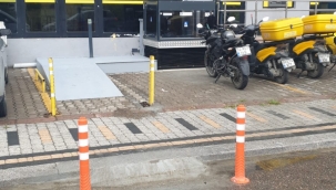 ÜSTP Talep Etti, PTT Şubesine Engelli Rampası Yapıldı
