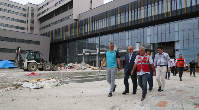 Vali Erol, Ordu Şehir Hastanesi İnşaatında İncelemelerde Bulundu
