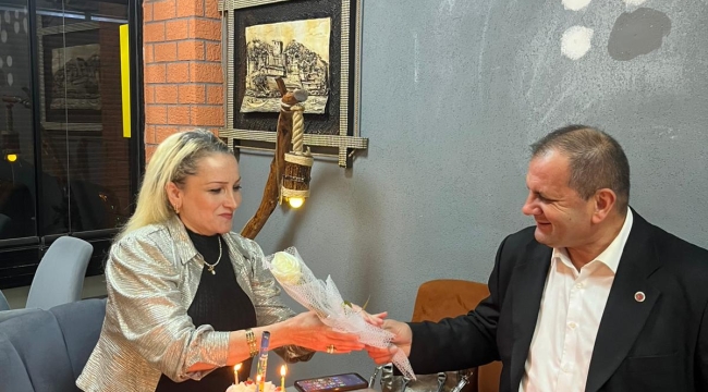 27. Yılı Böyle Kutladılar