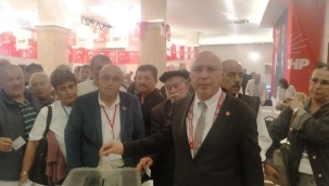 İki Adaylı CHP Kongresinde Sandıktan Maral Çıktı
