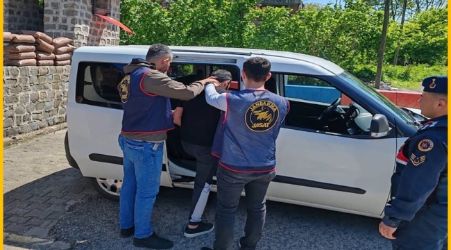 Jandarma, Aranan 26 Şüpheliyi Yakaladı