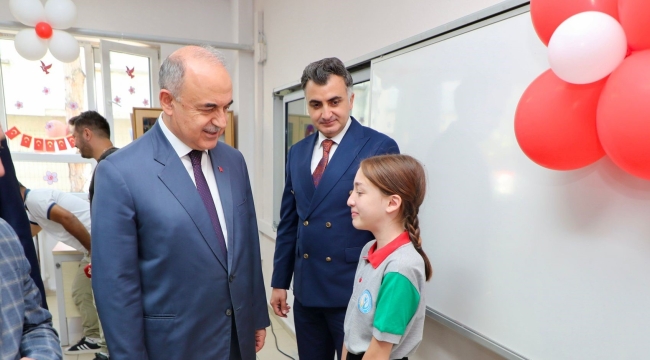 Vali Erol, İlköğretim Haftası Kutlama Programına Katıldı