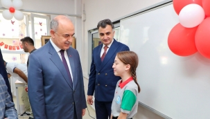 Vali Erol, İlköğretim Haftası Kutlama Programına Katıldı