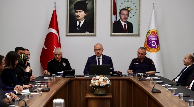 Vali Erol, "Şehrimizin Huzuru İçin Canla Başla Çalışıyoruz"