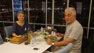 Yıllara Meydan Okuyan Dilek-Hacı Çifti 35. Yılı Böyle Kutladı