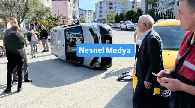 Ünye Adliyesi Önünde Kaza: Araç Takla Attı