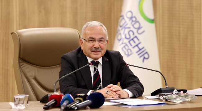 Başkan Güler: "Biz Borç Batağında Değil, Yatırım Atağındayız"