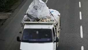 Kuran-ı Kerim Sayfalarının Yola Savrulmasına Adli Tahkikat!