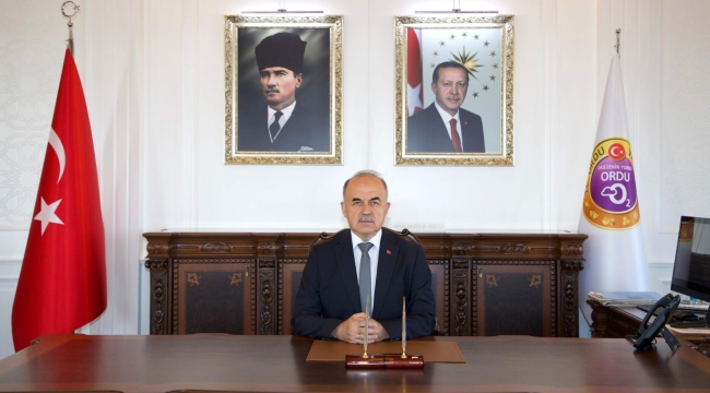 Vali Erol'dan 24 Kasım Öğretmenler Günü Mesajı