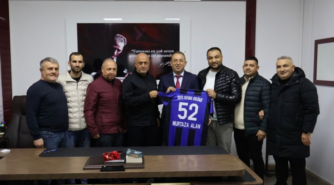 Ünye Fk'dan Milli Eğitim'e Ziyaret
