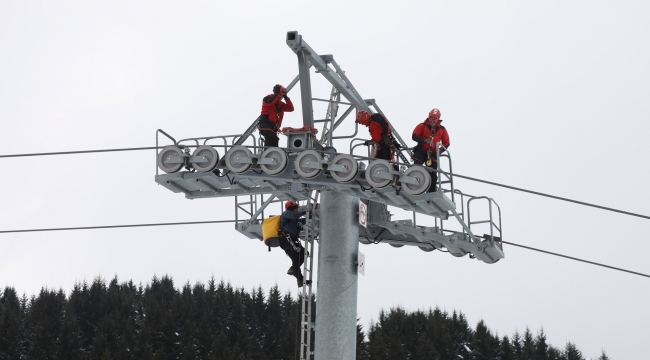 Zirvede Hayat Kurtaran Tatbikat