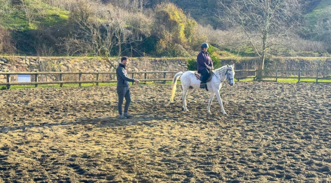 Binicilik Ve Sosyal Tesisleri'nde Binicilik Eğitimleri Başladı