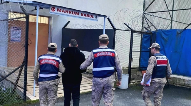 Jandarma, Aranan 51 Şüpheliyi Yakaladı