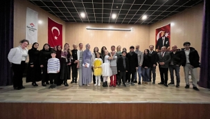 Ünye BİLSEK'te Gelenek Sürüyor: Unutulmaz Yılsonu Gösterisi