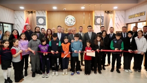 Vali Erol, Afiş Tasarım Yarışmasının Ödül Törenine Katıldı