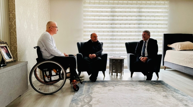 Vali Erol Gazileri Evlerinde Ziyaret Etti