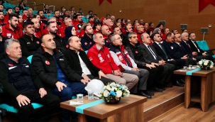 Milli Eğitim Müdürlüğü AKUB Ekibine Armaları Törenle Takdim Edildi 