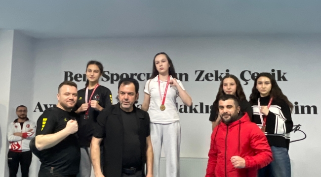 Muay Thai Müsabakalarına Ünye Dövüş Sanatları Spor Kulübü Damgası