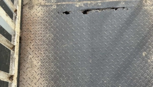 Tabakhane Köprüsü Yürüyüş Yolunda Tehlike!