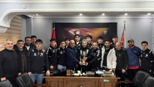 Ünye İlçe Emniyet Müdürü Sarısoy, Şampiyon Takımı Ağırladı