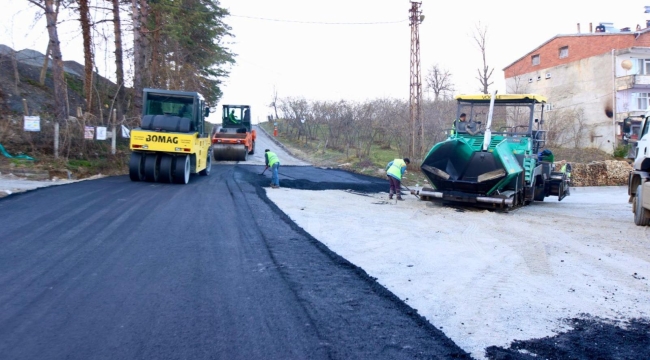 Ünye Tekkiraz'ın Merkezi Asfaltlandı
