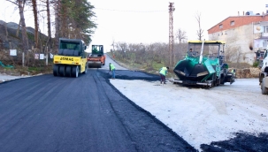 Ünye Tekkiraz'ın Merkezi Asfaltlandı
