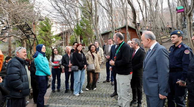 Vali Erol, Avustralya, Endonezya ve Filipinler'den Gelen Turizm Acentesi Temsilcileriyle Bir Araya Geldi