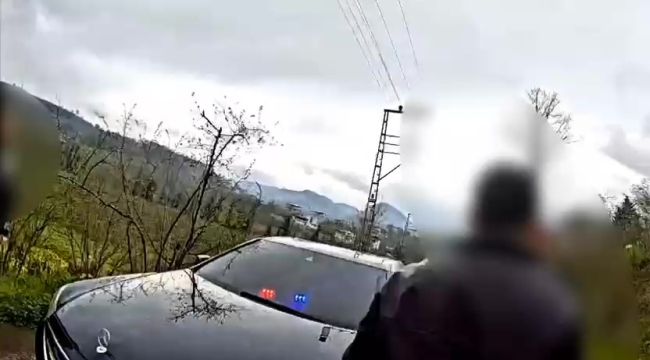 Ünye'de Ehliyetsiz Sürücülü Çakarlı Araca 373.392 TL Ceza