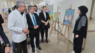 Ünye'de "Hayat Kurtaran Eller, Umut Veren Renkler" Sergisiyle 14 Mart Tıp Bayramı Kutlandı