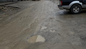 Ünye Sanayi Sitesi Karşısı'ndan Talep Var: "Çamurun İçinde Çalışıyoruz!"