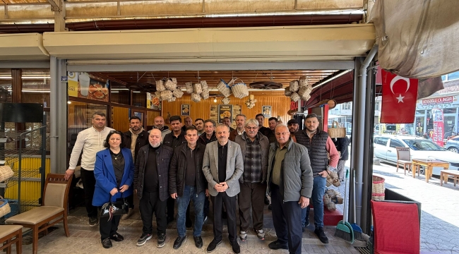 Başkan Ali Özkan Kapalı Pazar Esnafı İle Bir Araya Geldi