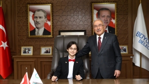 Başkan Güler, Koltuğunu Minik Başkan Dağhan Öztürk'e Devretti